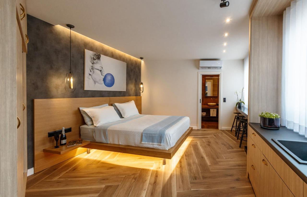 Апартаменти Triple A - 3 Squares - Free Parking! Афіни Екстер'єр фото